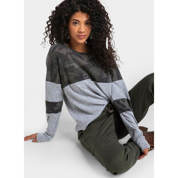 Francesca's Collections Tops - Camo Mixed Waffle Top